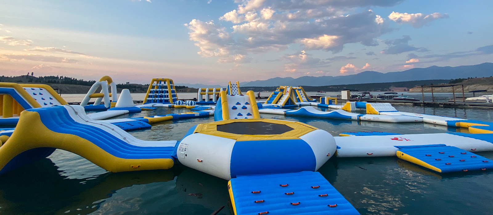 Lake Koocanusa Waterpark - Sunshine Houseboats & Marina